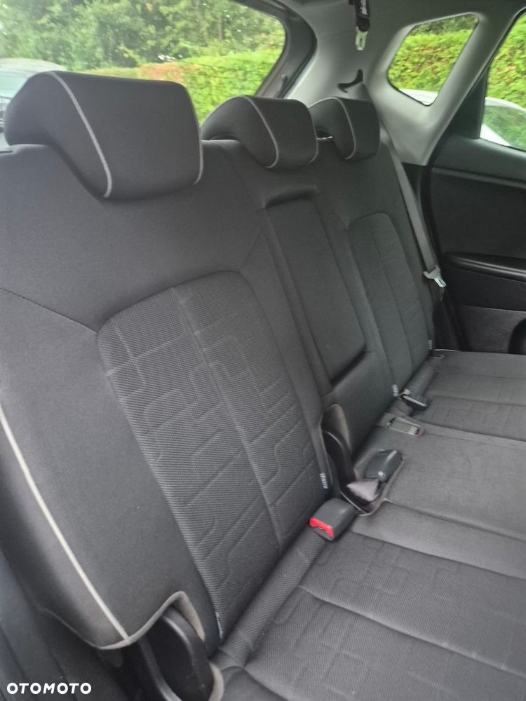 Kia Venga - 10