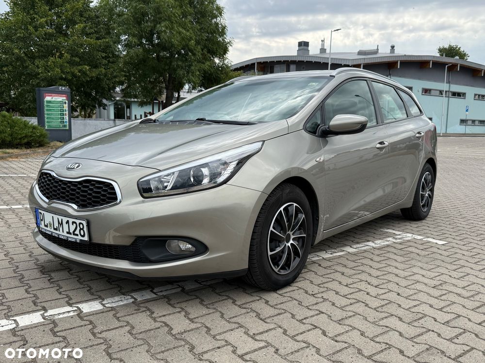 Kia Ceed 1.4 CVVT Dream Team Edition - 5