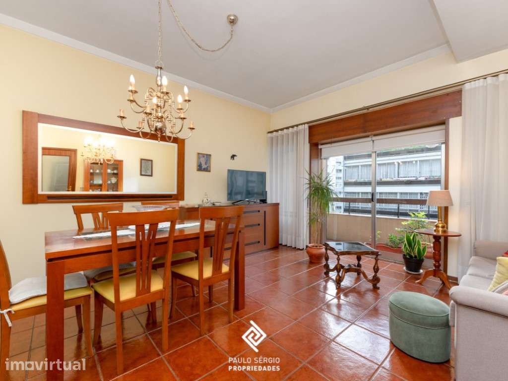 Apartamento T4 em Vila Nova de Gaia - Localização Premium nas Devesas - Grande imagem: 2/19