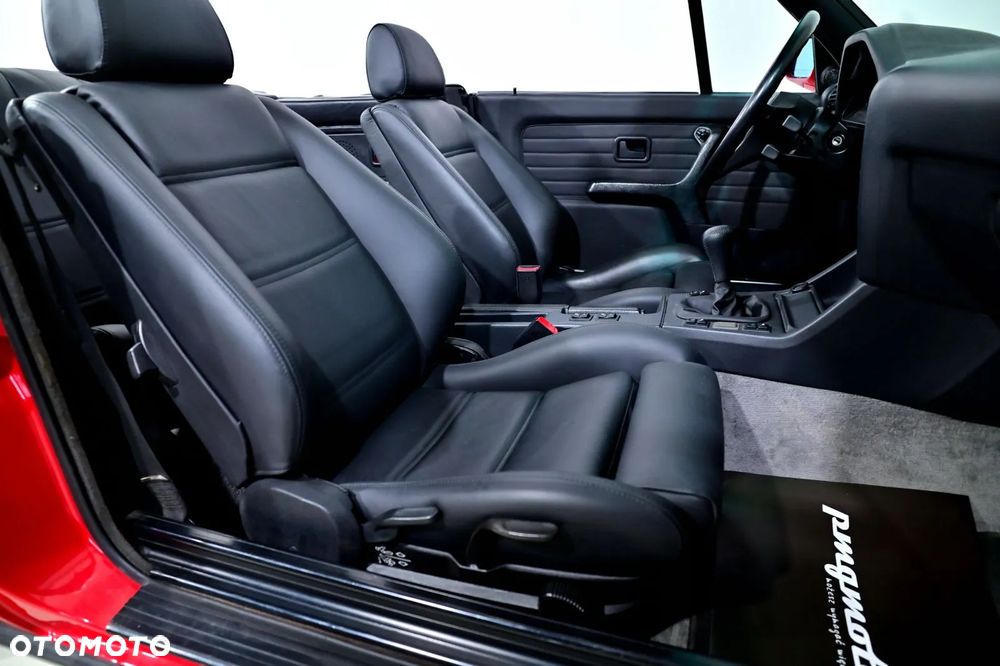 BMW Seria 3 325i - 26