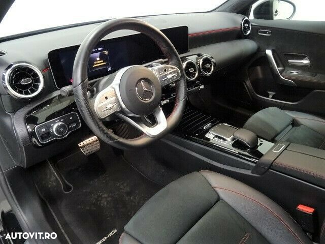 Mercedes-Benz A 250 4MATIC - 8