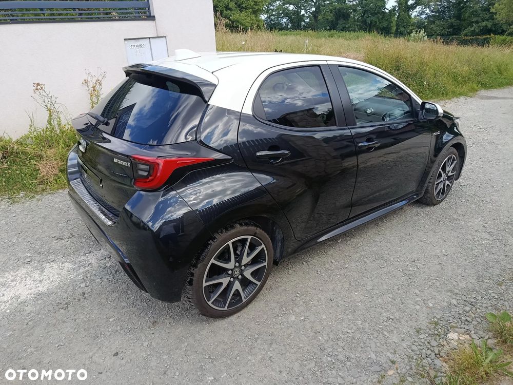 Toyota Yaris 2022 photo 3