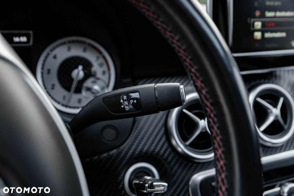 Mercedes-Benz Klasa A 250 4Matic 7G-DCT AMG Line - 38