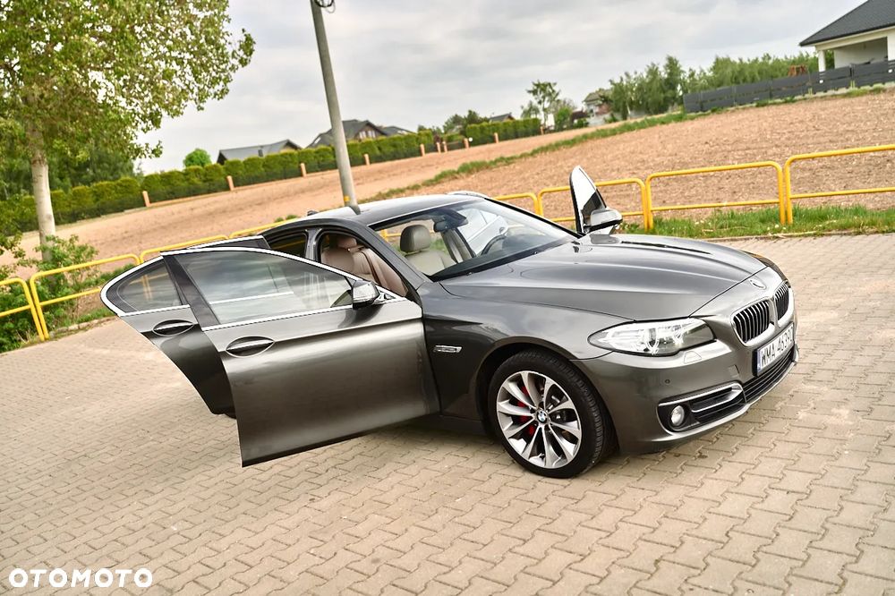 BMW Seria 5 525d xDrive Modern Line - 20