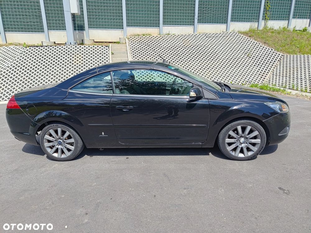 Ford Focus 2.0 16V Style - 12