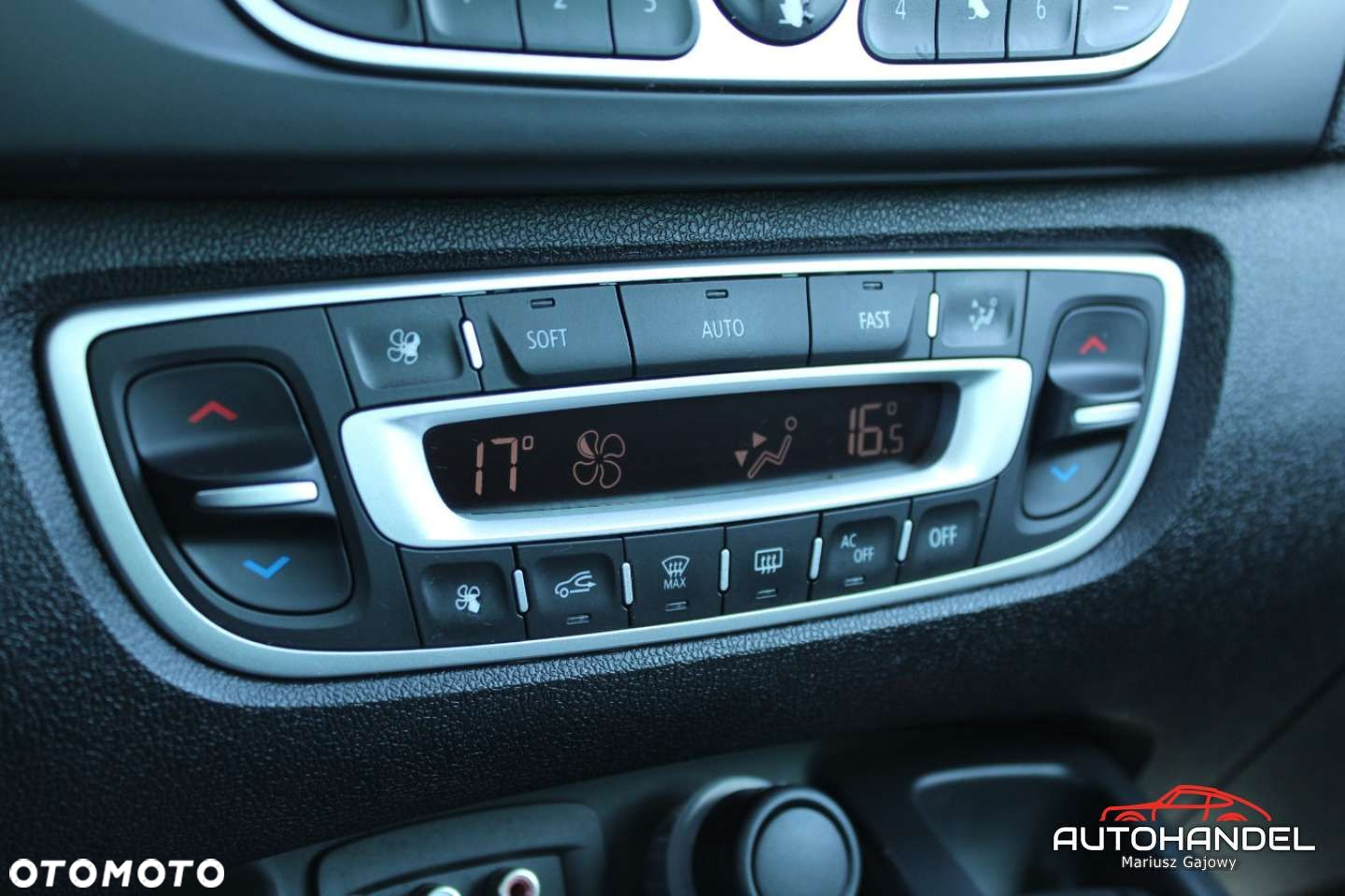 Renault Scenic - 13
