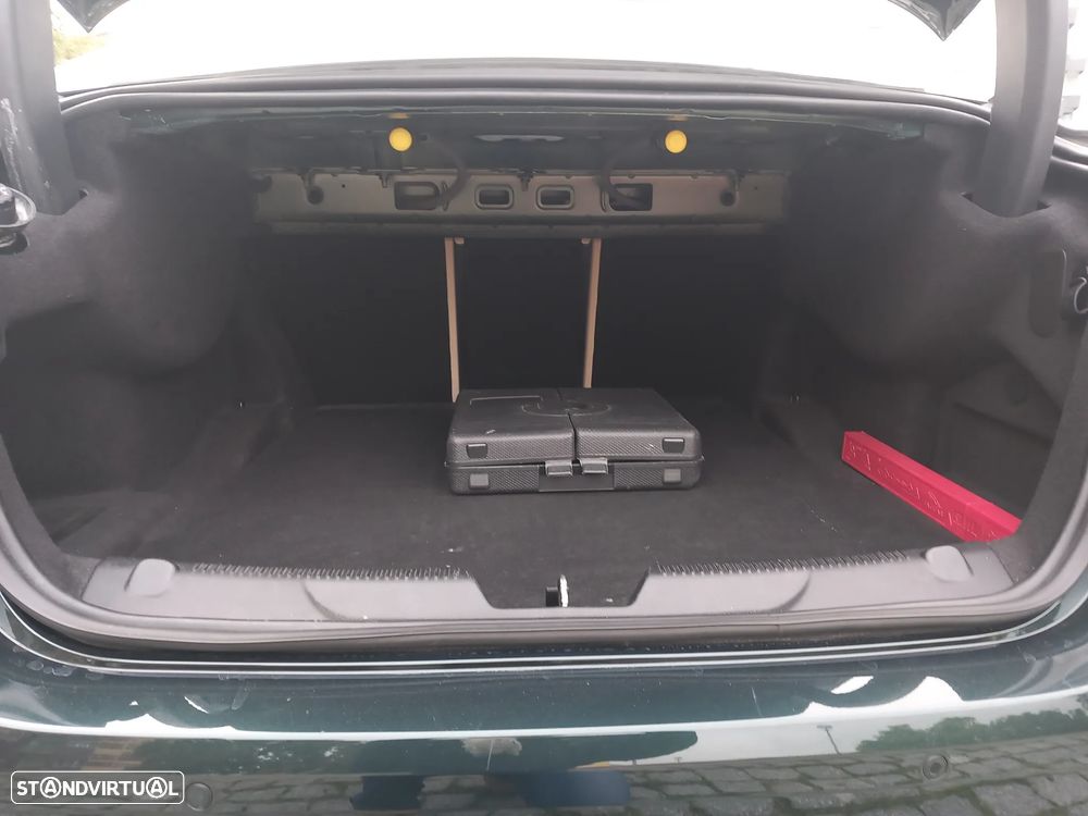 Jaguar XE 2.0 D R-Sport Aut. - 46