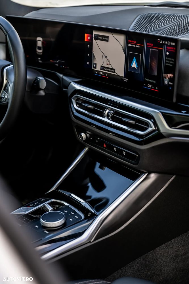 BMW Seria 3 330i Aut. Luxury Line - 36