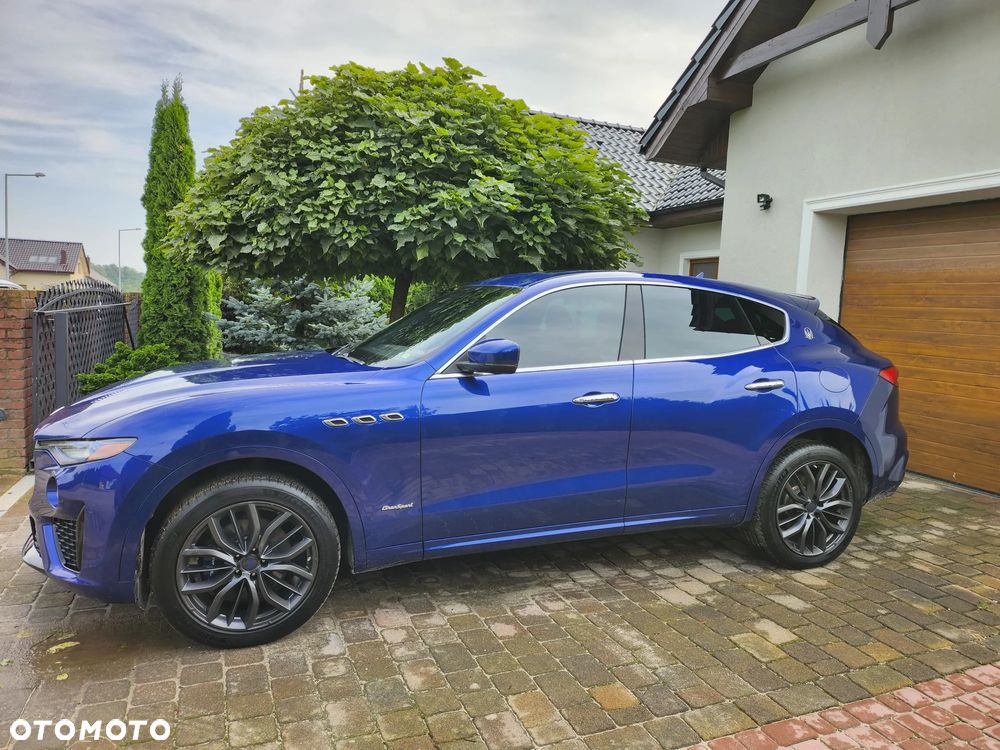 Maserati Levante - 4