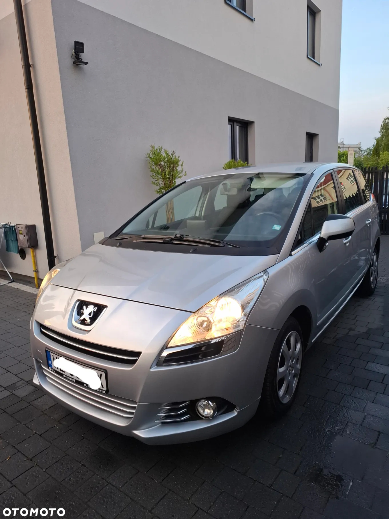 Peugeot 5008 - 2