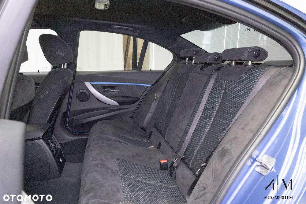 BMW Seria 3 320d xDrive M Sport - 41