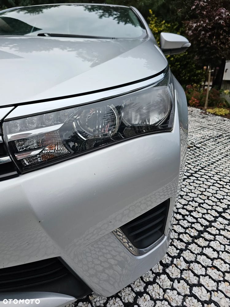 Toyota Corolla 1.6 Premium - 21