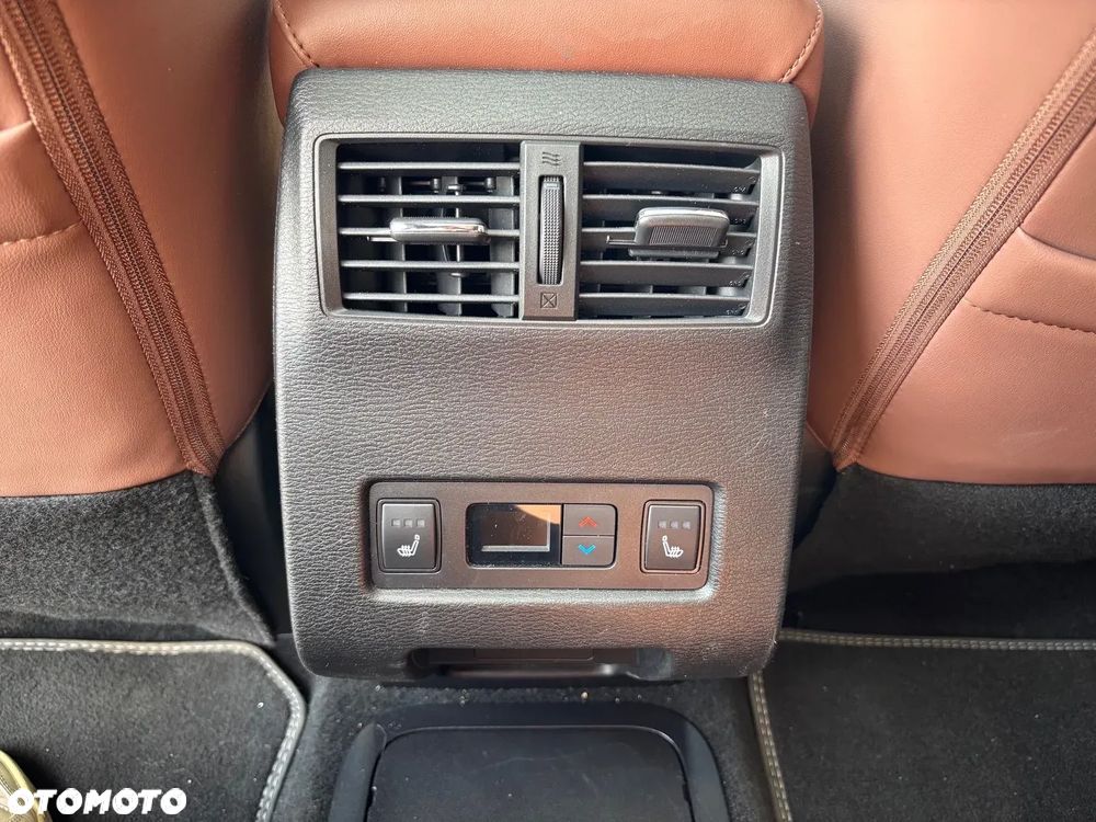 Mitsubishi Outlander Instyle Plus - 17