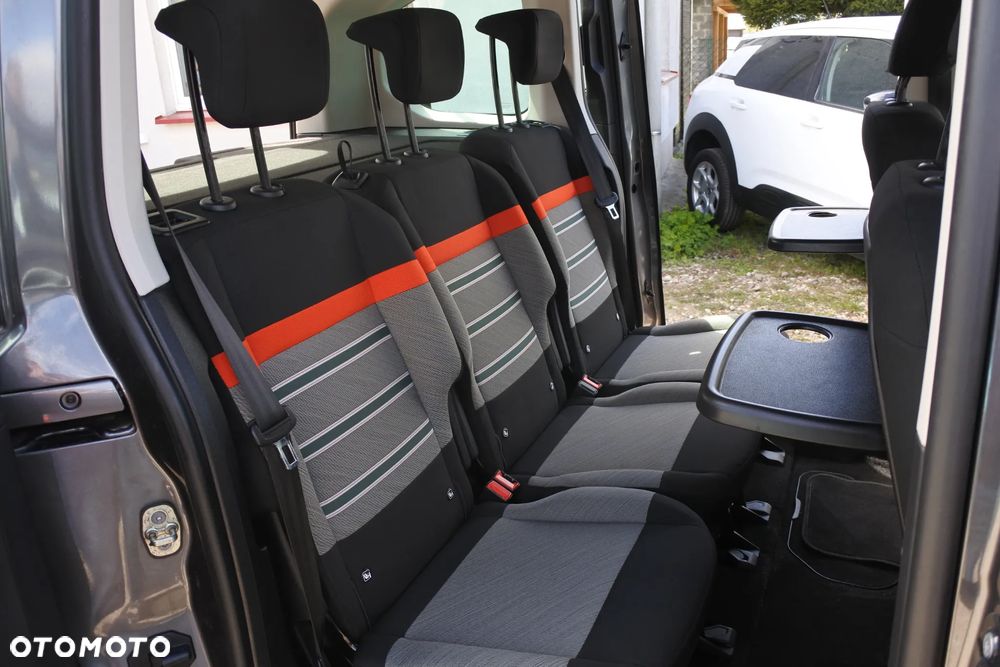 Citroën Berlingo XL PureTech 110 SHINE - 10