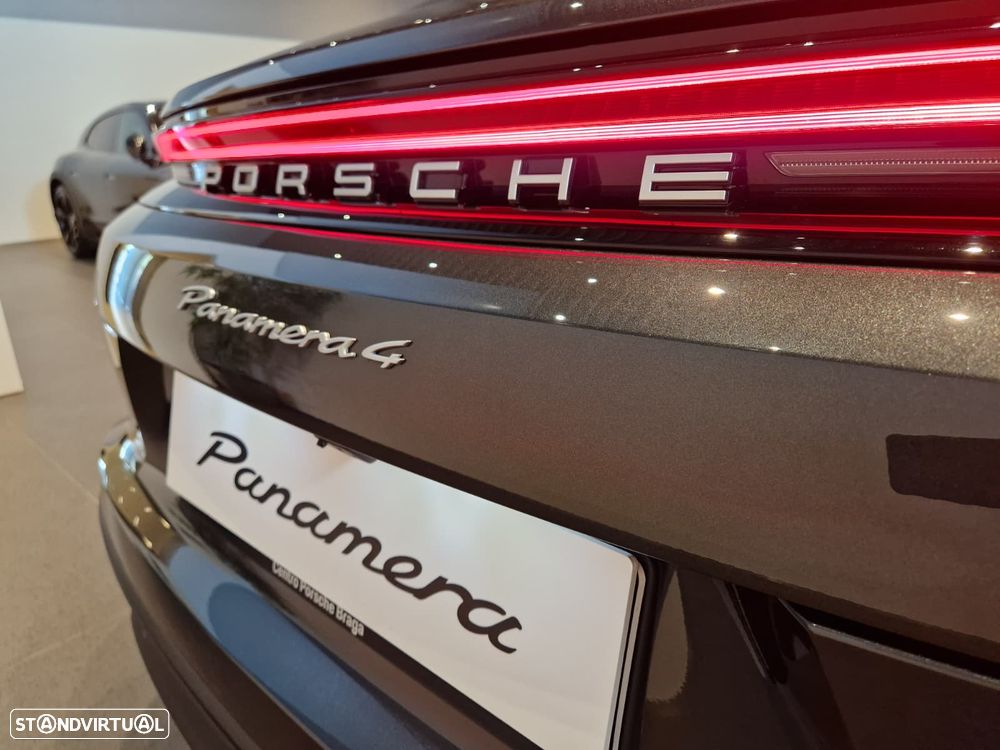 Porsche Panamera 4 - 7