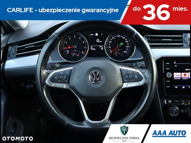 Volkswagen Passat - 18
