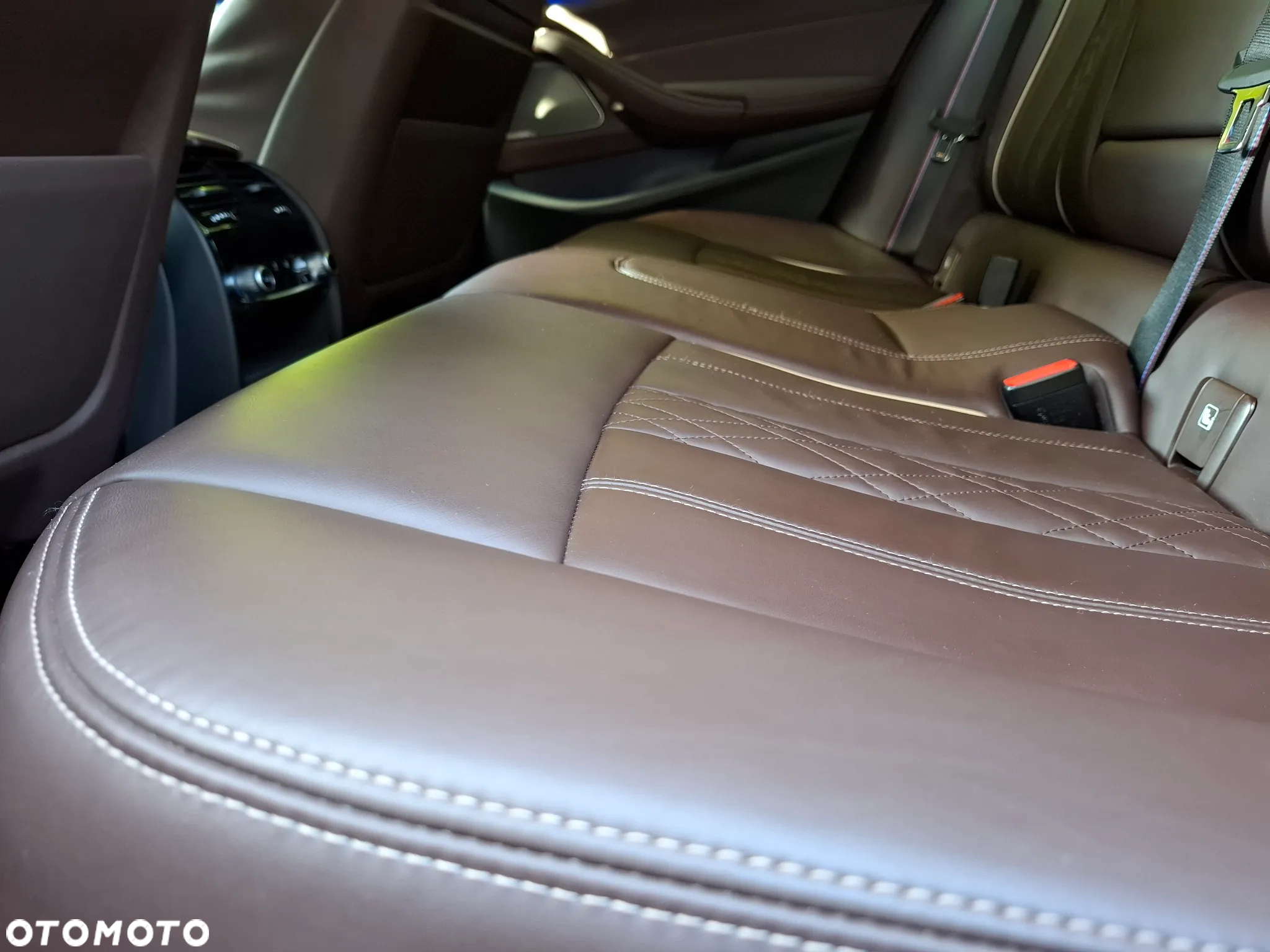 BMW Seria 5 - 32