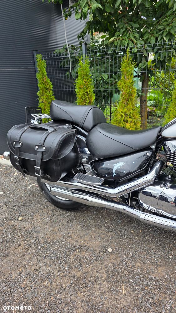 Suzuki Intruder - 9