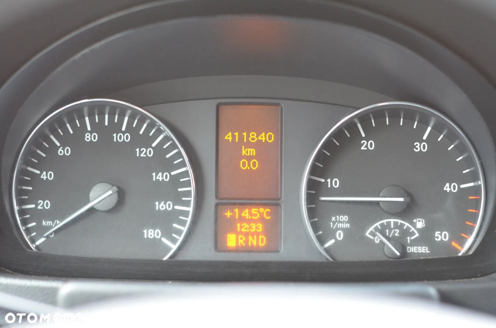 Mercedes-Benz Sprinter 319 CDI L2H2 - 29