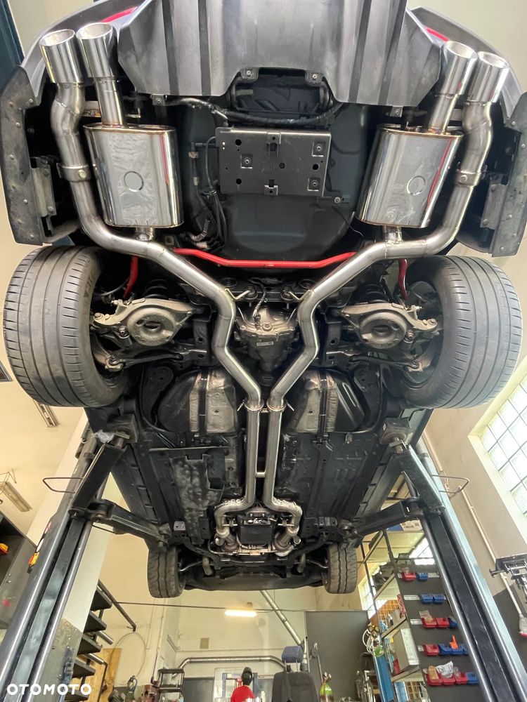 Ford Mustang 5.0 V8 GT - 4
