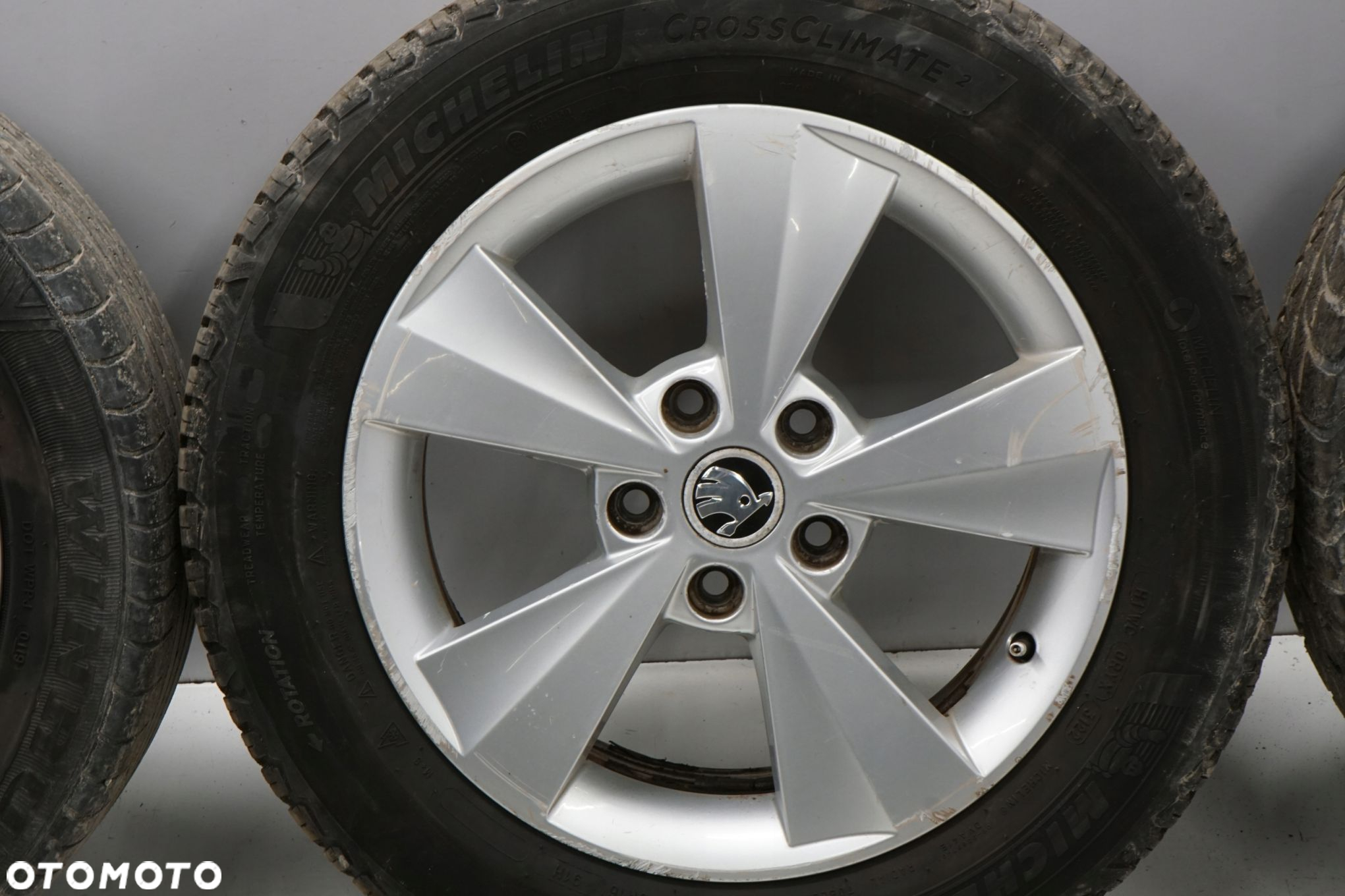 SKODA OCTAVIA III 16R FELGI ALUMINIOWE 16" 5X112 ET46 5E0601025C - 9