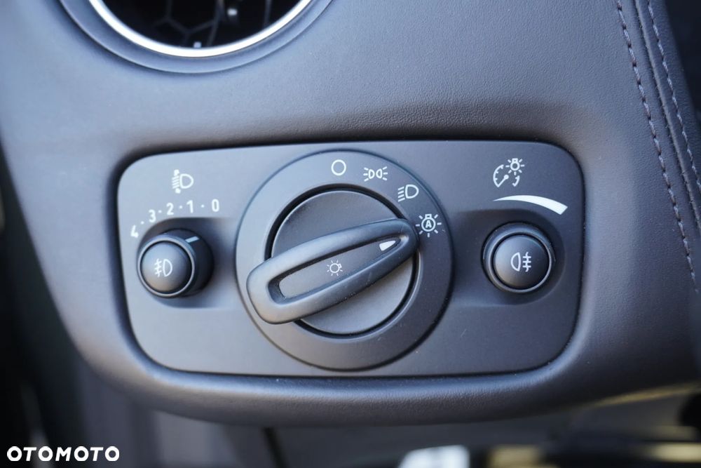 Ford Mondeo 2.0 TDCi Titanium X - 28