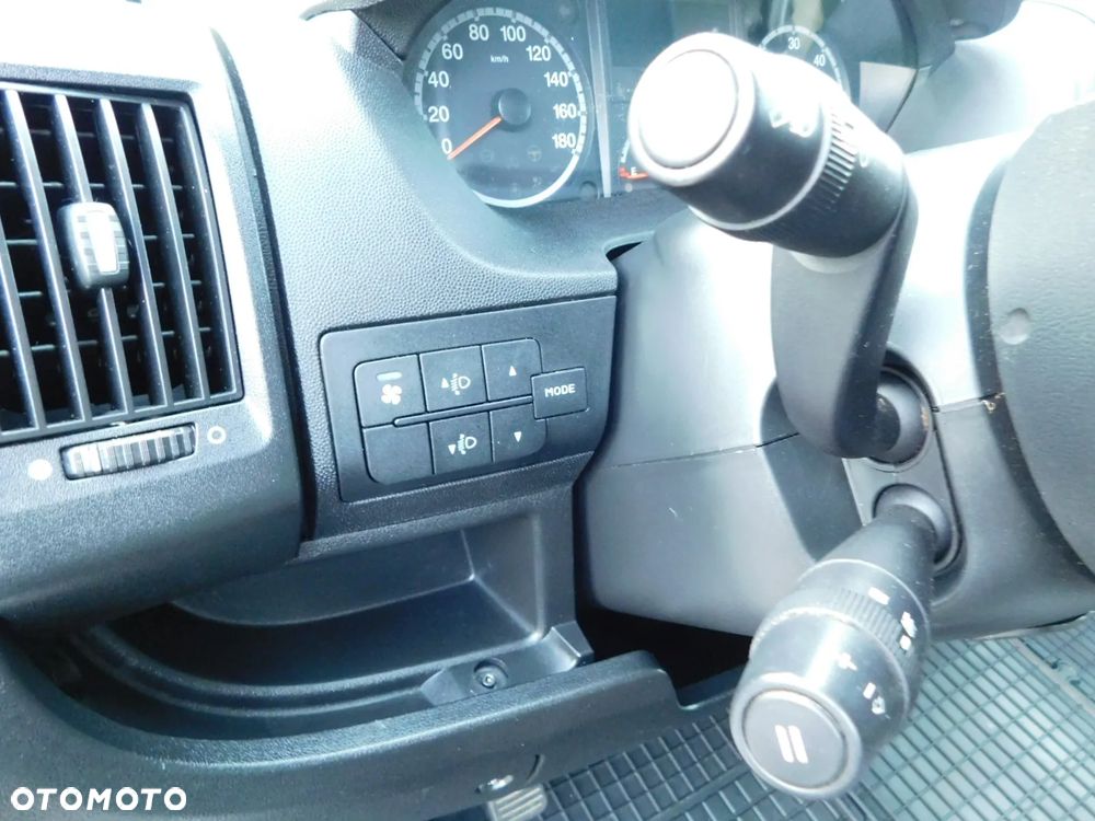 Citroën Jumper 30 L1H1 S&S Confort - 17