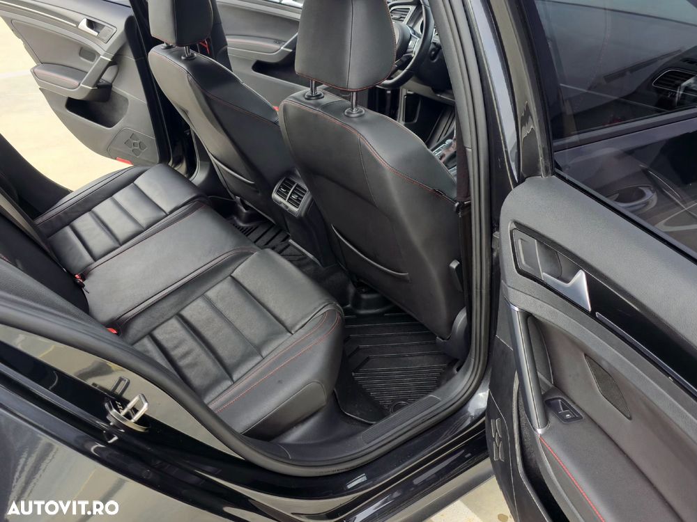 Volkswagen Golf 2.0 TSI BMT DSG GTI - 8