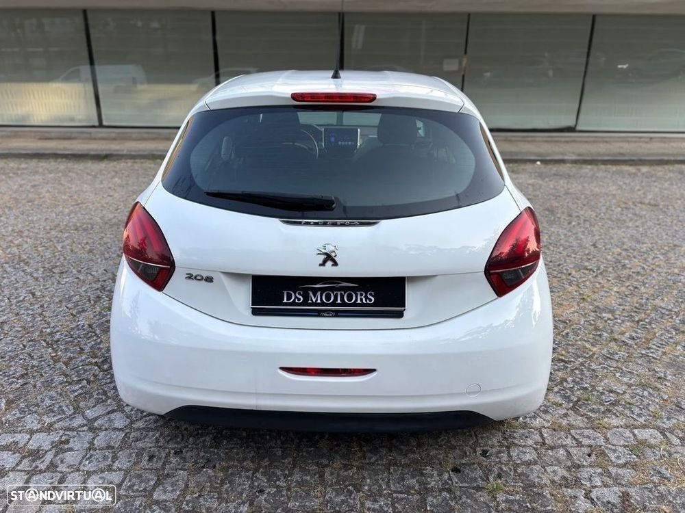 Peugeot 208 1.6 BlueHDi Active — fotografia 5