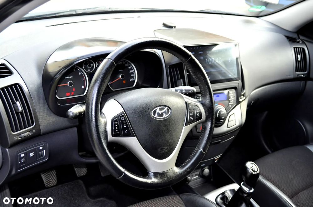 Hyundai i30 1.4 Blue Comfort - 22