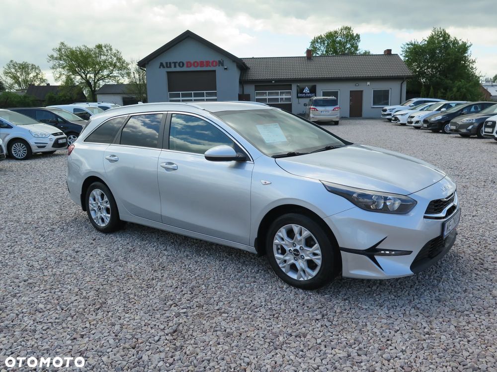 Kia Ceed 1.5 T-GDI M - 10