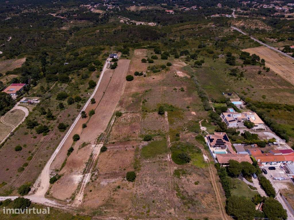 TERRENO RÚSTICO COM POTENCIAL DE CONSTRUÇÃO - AZOIA, SESIMBRA - Grande imagem: 2/11