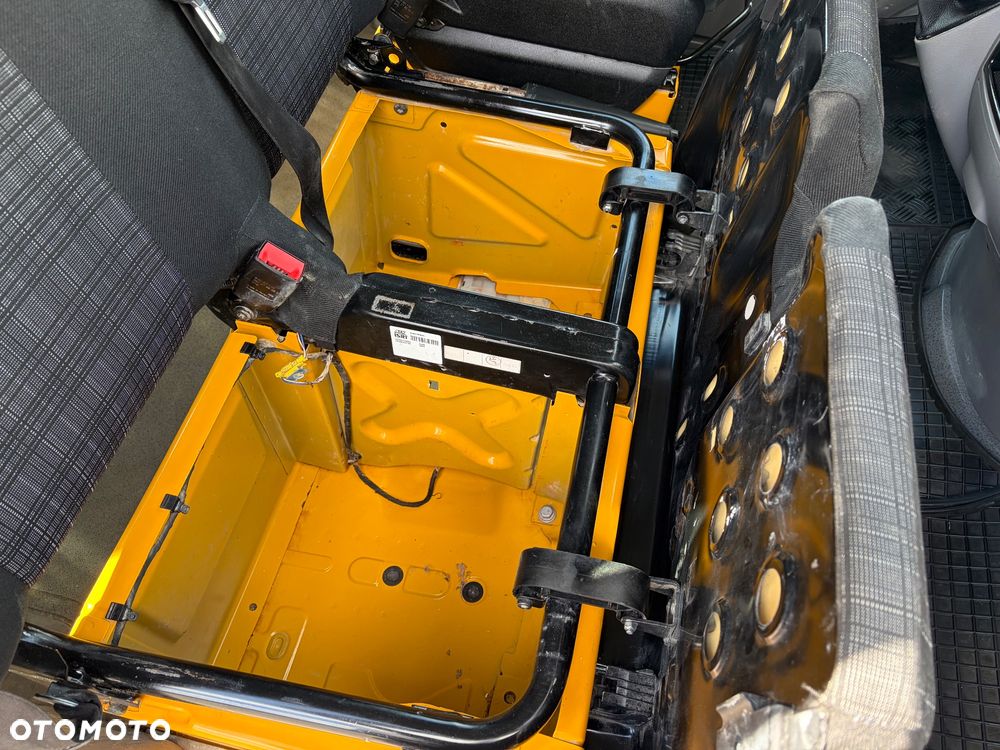 Mercedes-Benz Sprinter - 18