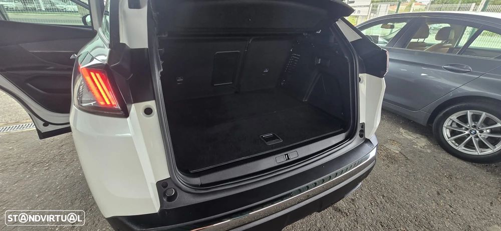 Peugeot 3008 1.6 Hybrid Allure Pack e-EAT8 - 25