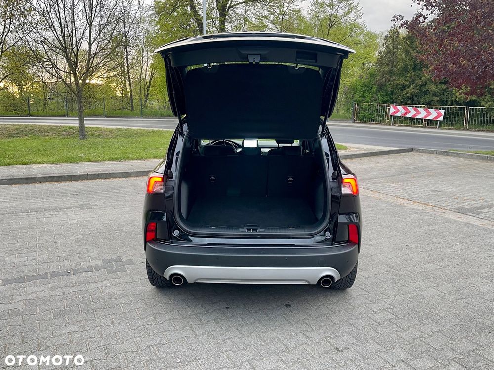 Ford Kuga 2.5 Duratec FHEV TITANIUM - 10