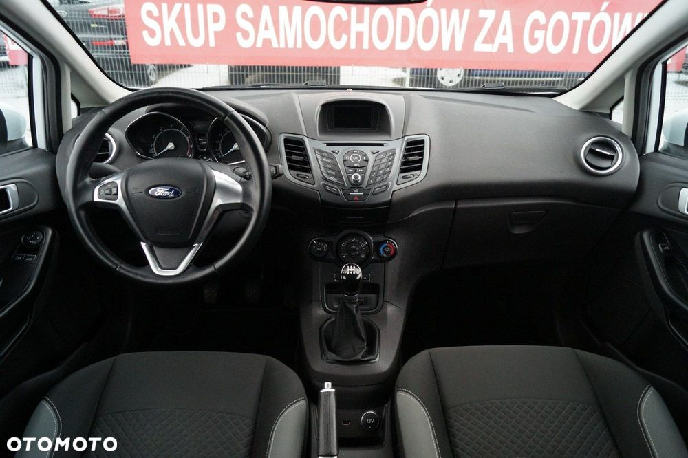 Ford Fiesta - 17