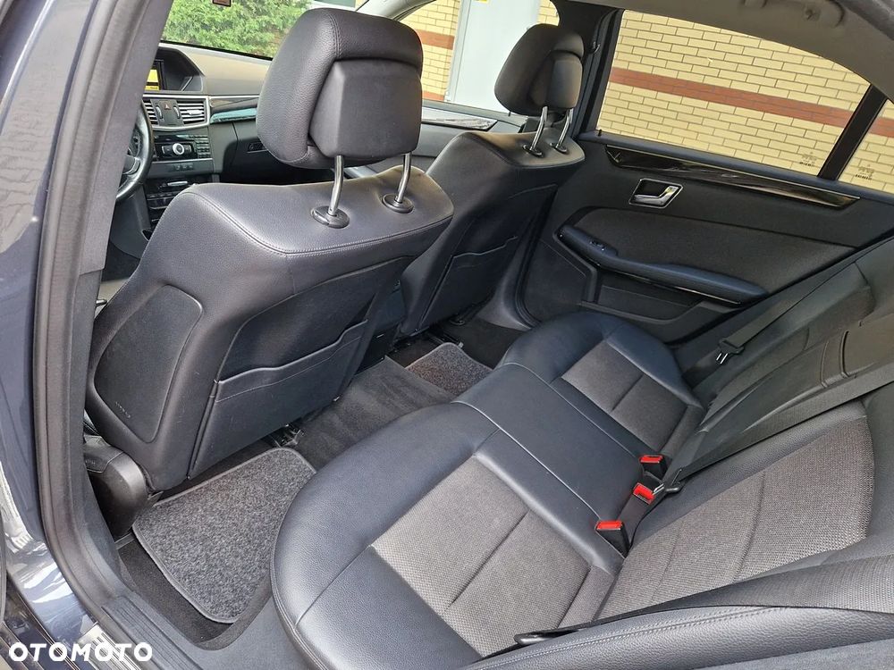 Mercedes-Benz Klasa E 200 BlueEFFICIENCY 7G-TRONIC Avantgarde - 8