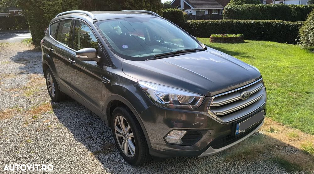 Ford Kuga - 2