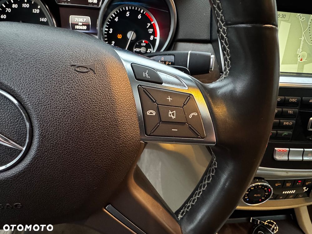 Mercedes-Benz ML 350 4MATIC (BlueEFFICIENCY) 7G-TRONIC - 35