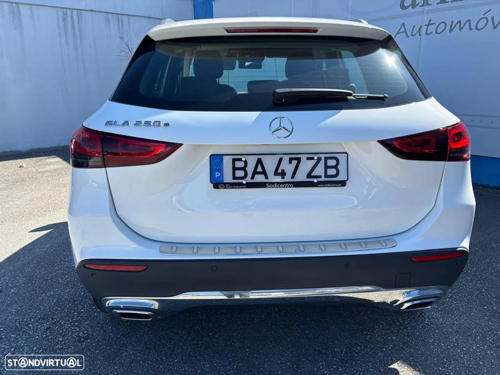 Mercedes-Benz GLA 250 e Progressive - 5