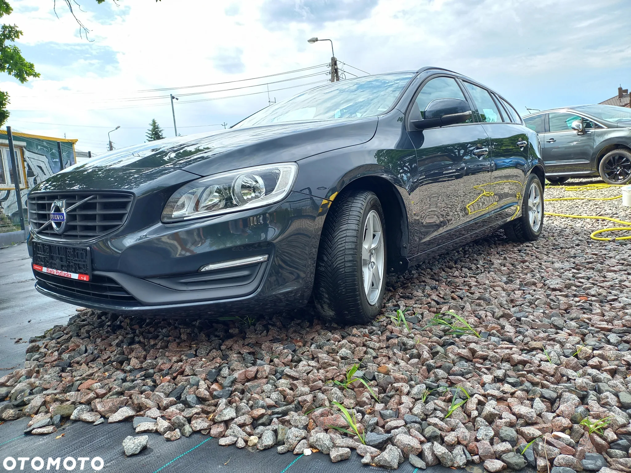 Volvo V60 D2 Drive-E Dynamic Edition (Kinetic) - 2