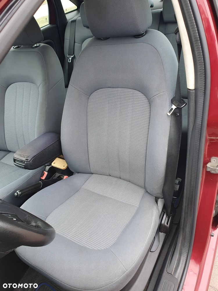 Fiat Linea 1.4 Active Euro5 - 18