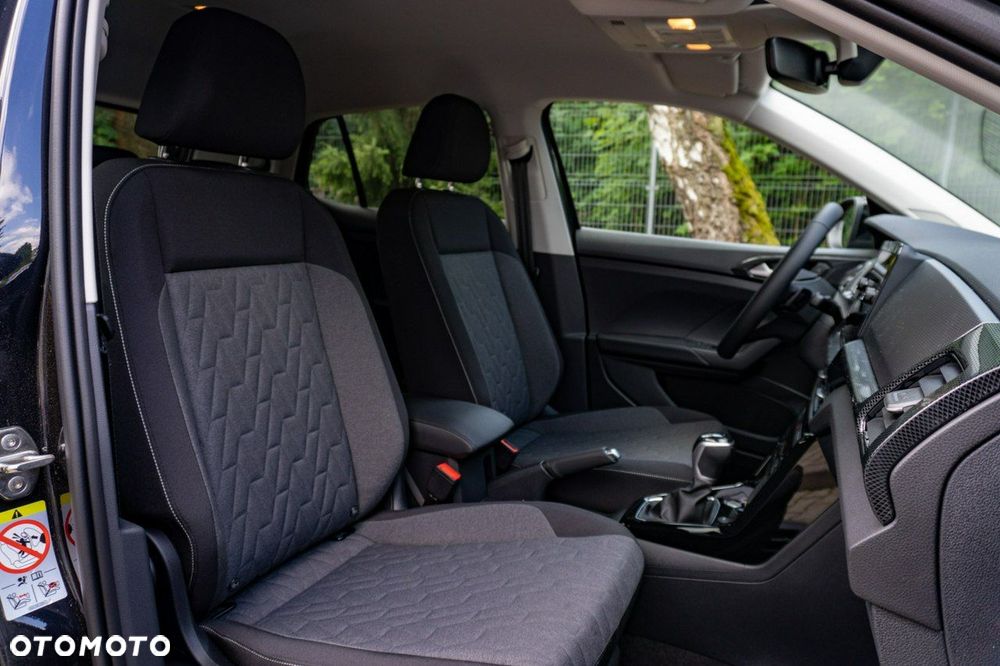 Volkswagen T-Cross - 14