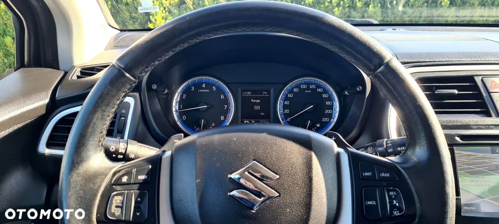 Suzuki SX4 S-Cross 1.6 Premium 4WD CVT - 10