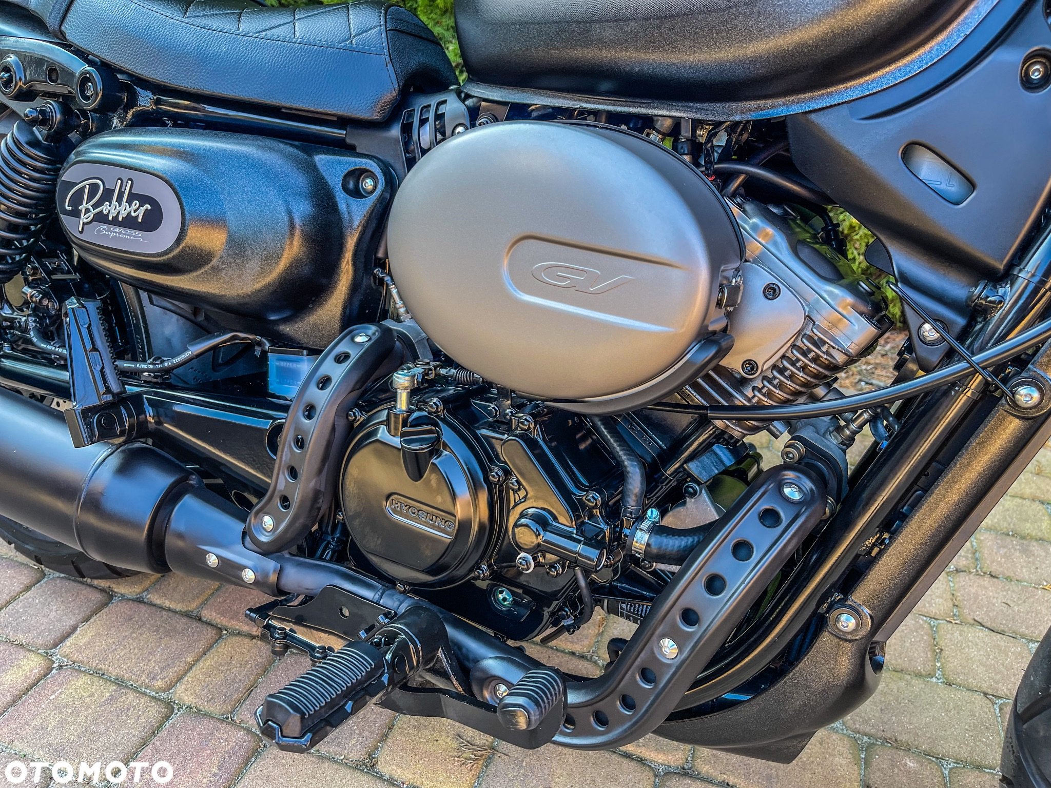 Hyosung GV - 9