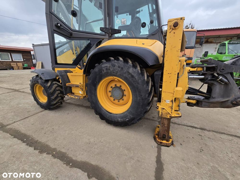 Volvo BL71B - 18