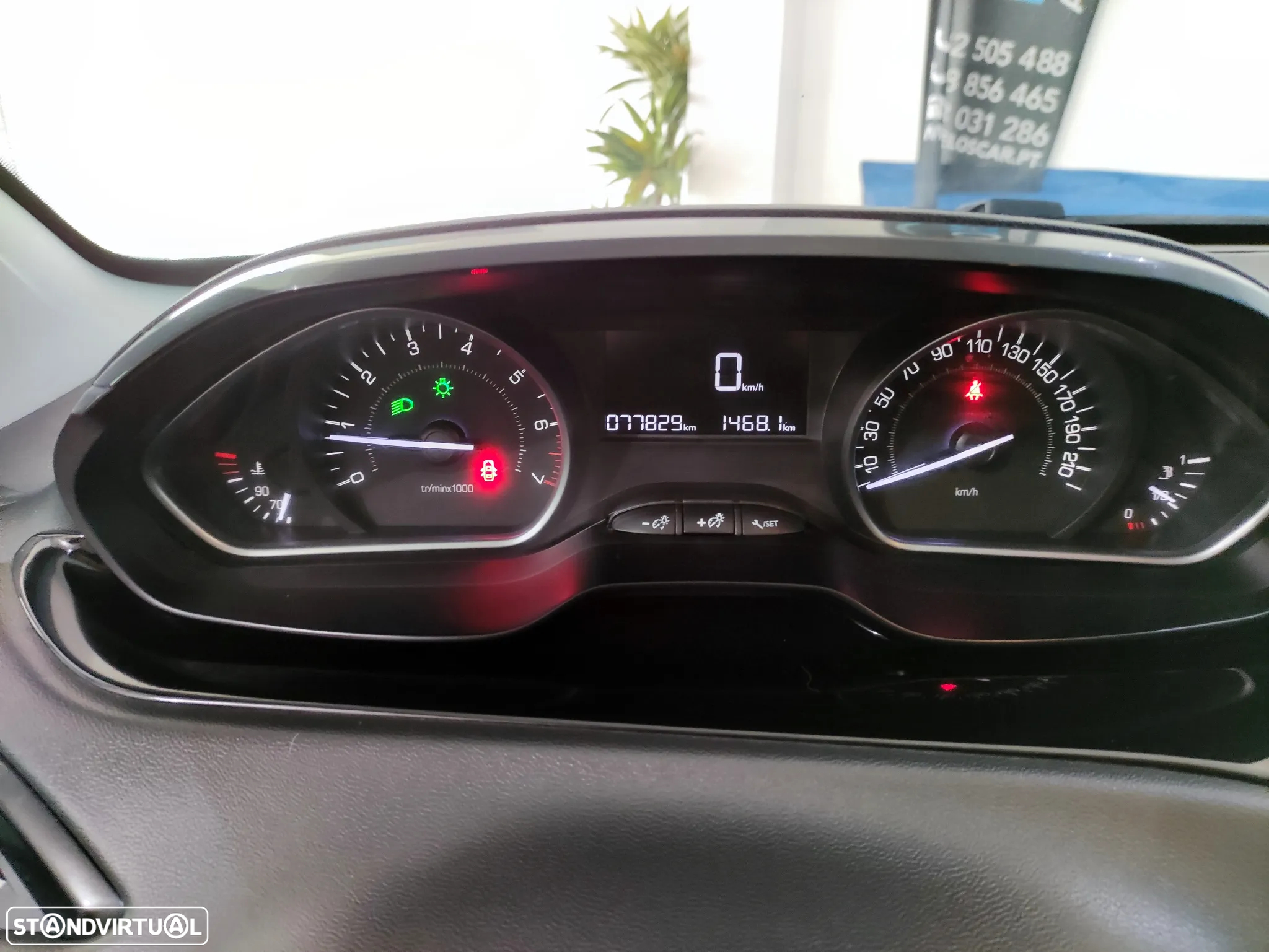 Peugeot 208 PureTech 82 Stop & Start Signature - 16