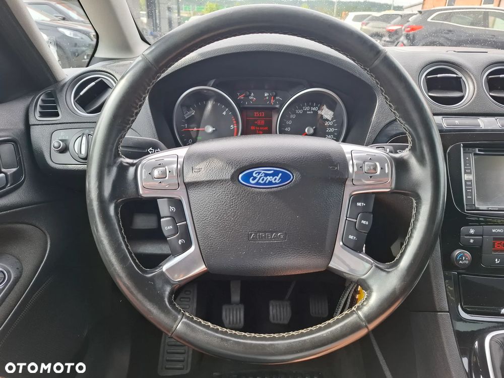 Ford Galaxy 2.0 TDCi Ghia - 22