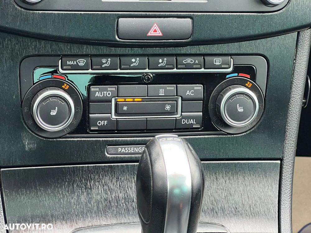 Volkswagen Passat 2.0 TDI DPF DSG R-Line Edition Plus - 16