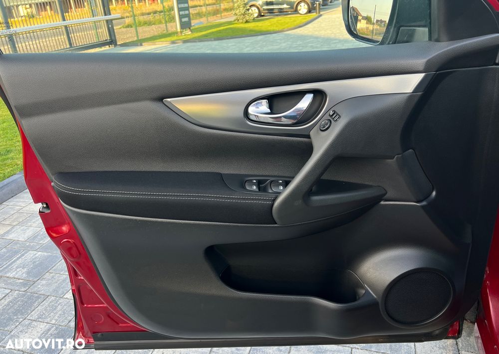 Nissan Qashqai 1.6 DCI TEKNA - 17